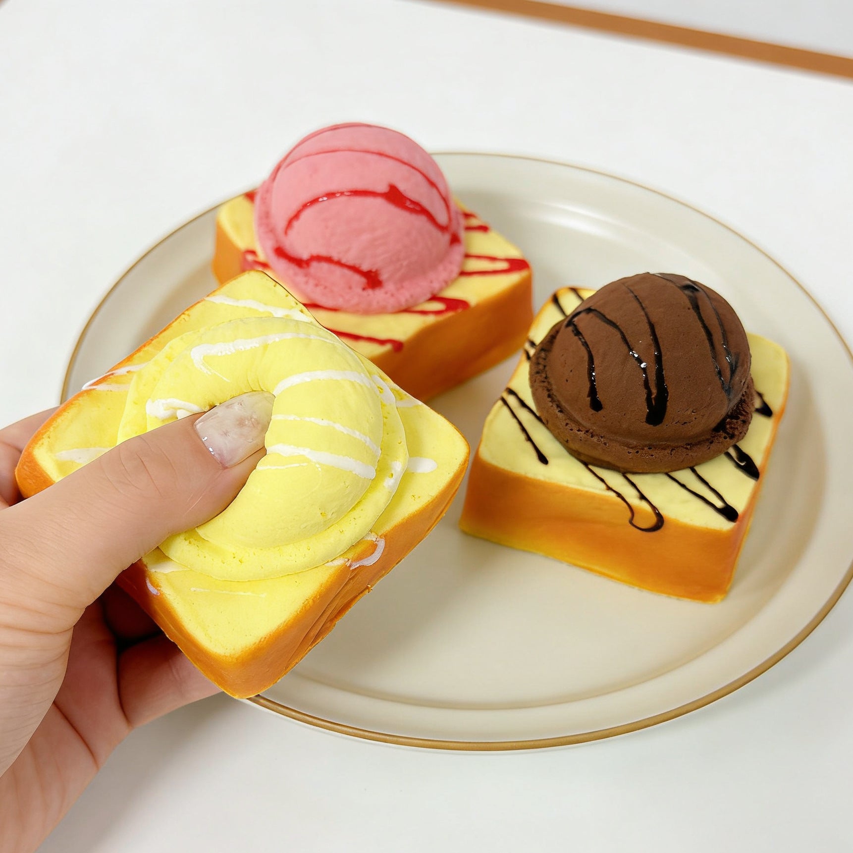 Simulated Toast Ice Cream Bread Squishy Toy Stress Relief Ultra Slow Rebound Toy