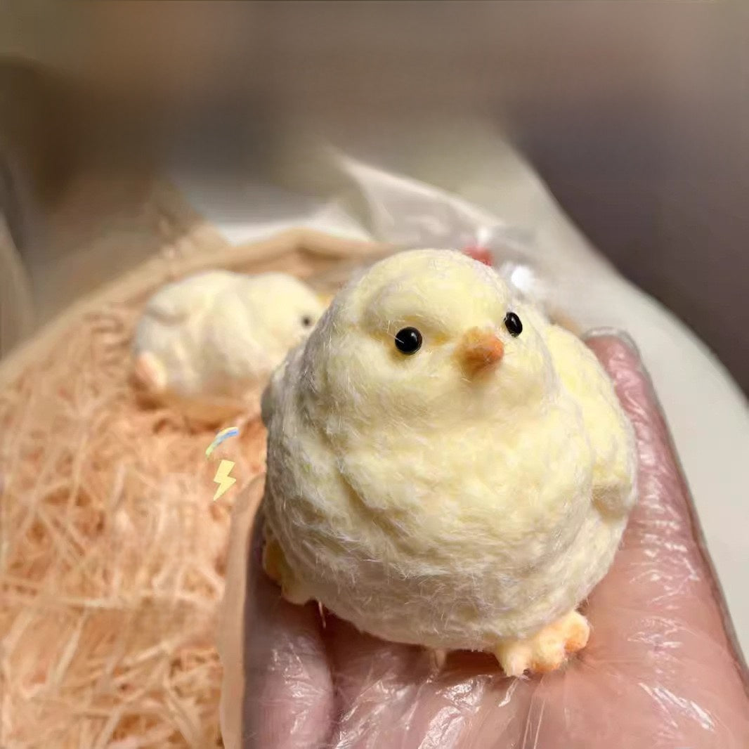 Plush Chicken Pinch Le