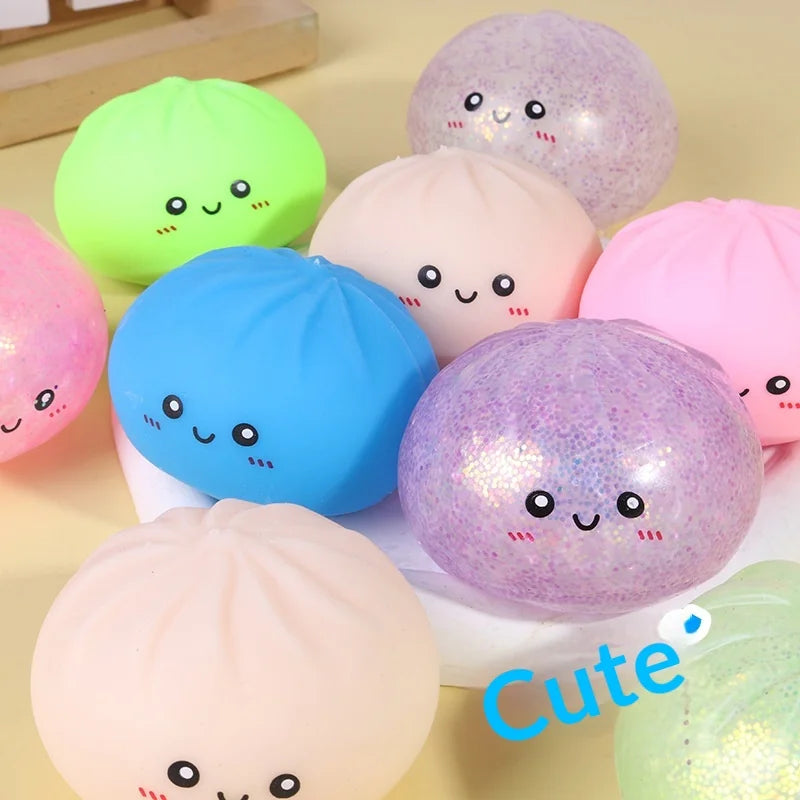 FZ Creative Stress-Relief Rubber Bun Squeezing Toy with Big Shape and Slow-Rebound Mechanism for Youth (Model 002)