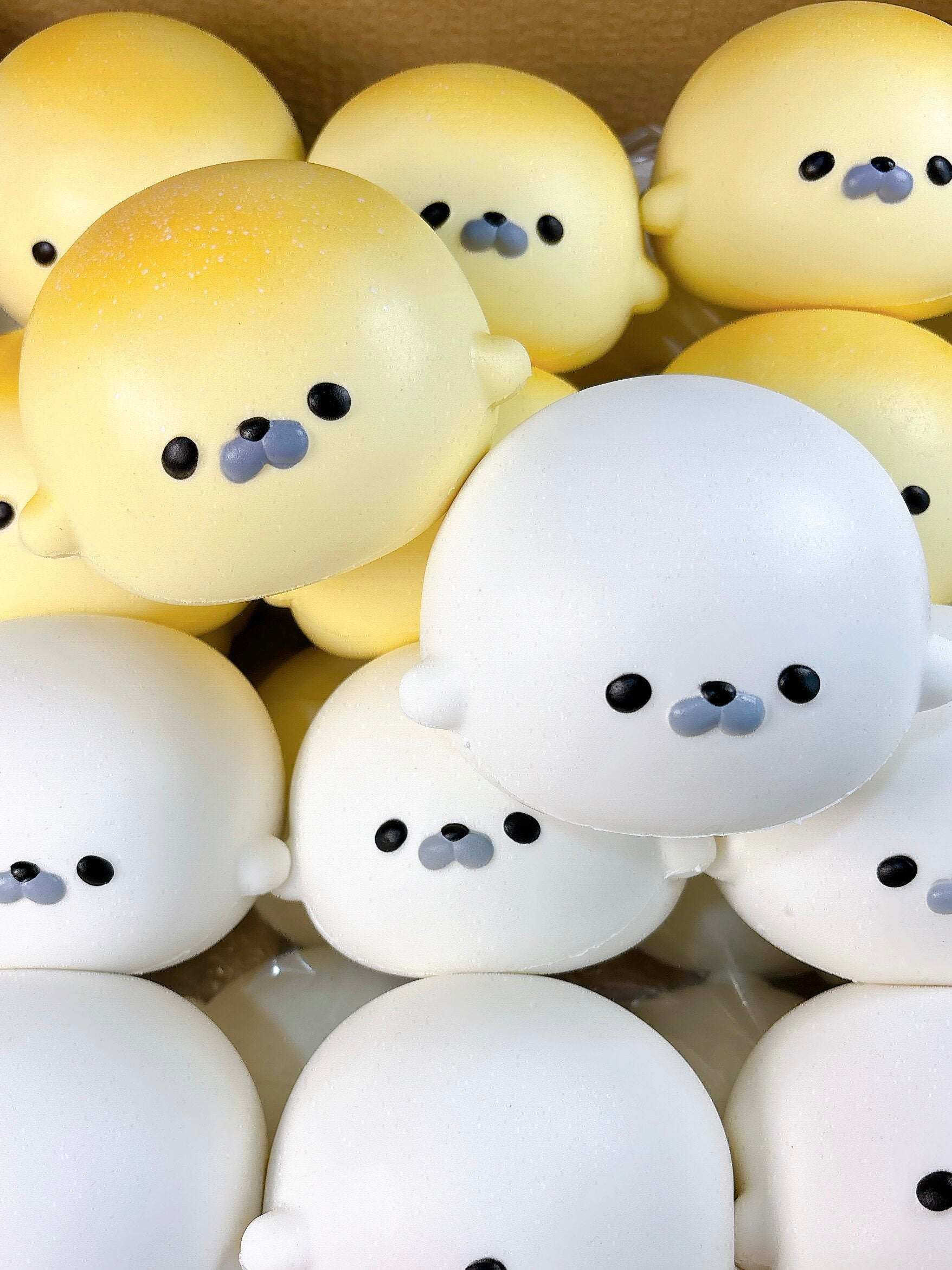 Soft Slow-Rebound Seal Squishy Stress Relief Toy